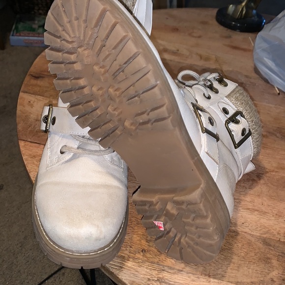 Cliffs by White Mountain Womens Marlee Ivory Combat & Lace-up Boots Shoes NWT - Picture 4 of 5